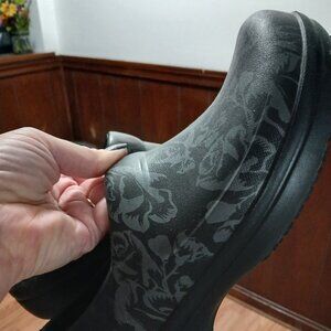Crocs Black Grey Neria Pro 2 Graphic Rose Clogs 9